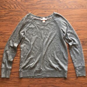 Victoria’s Secret sweatshirt crew neck. Small